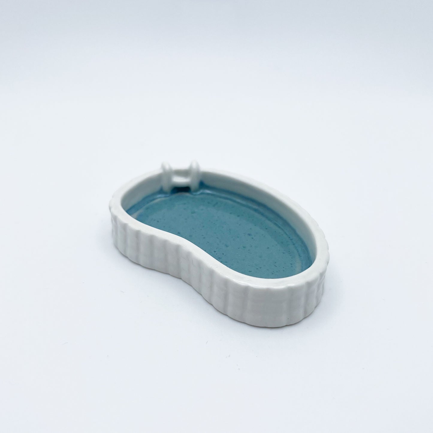 MINI KIDNEY POOL TRINKET DISH - WHITE